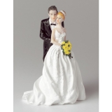 Craft Company - Bride and Groom Embrace Wedding Topper