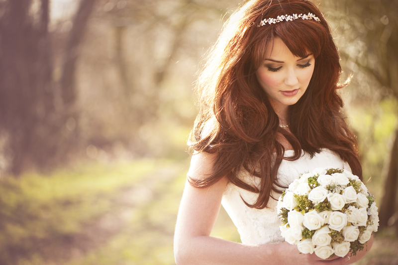 Veils, Tiaras & Headpieces